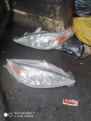 2.4 Camry Head Lamp Set