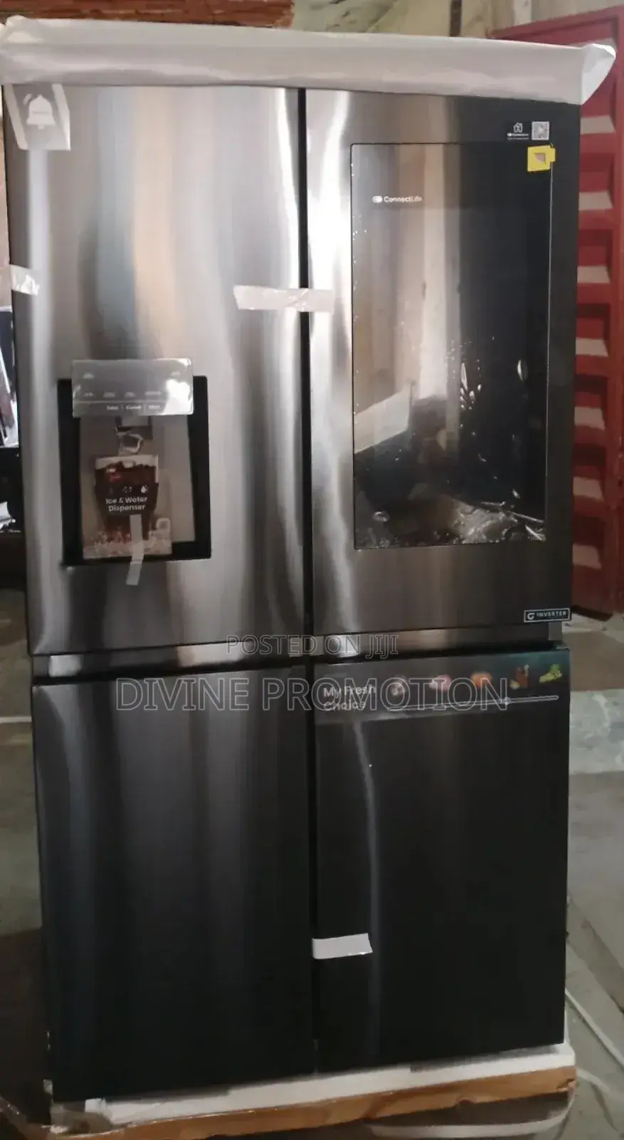 Hisense Side by Side Refrigerator With Screen, Ice Crusher.
