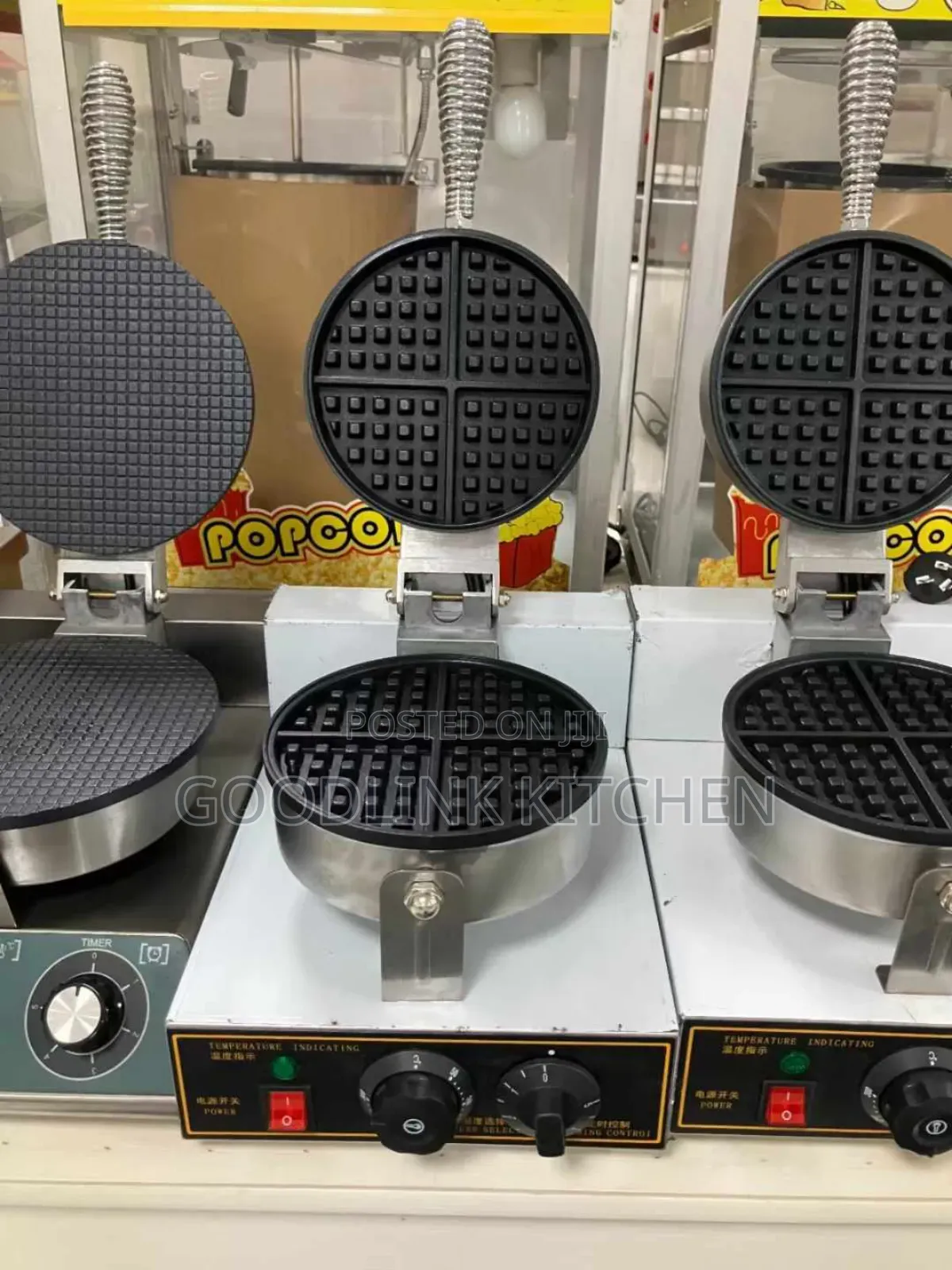 Waffle Maker Machine
