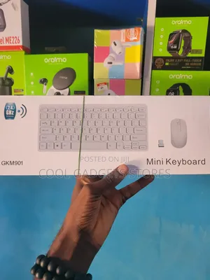 Photo - Gkm901 Mini Wireless Keyboard + Mouse