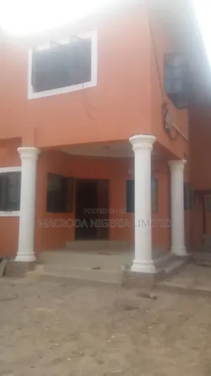 8bdrm House in Adeniyi Jones Ikeja for rent