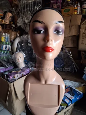With Shoulder Dommy