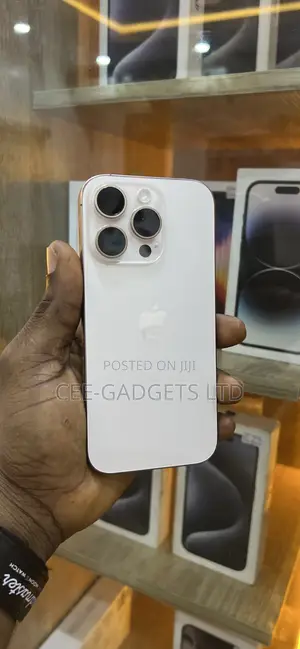Apple iPhone 16 Pro 128 GB Gold