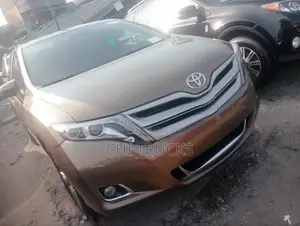 Toyota Venza 2015 Gold