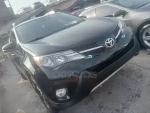 Toyota RAV4 LE FWD (2.5L 4cyl 6A) 2013 Black