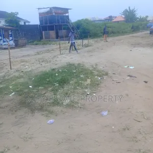 One Plot of Land Fenced Round for Commercial Usage for Lease