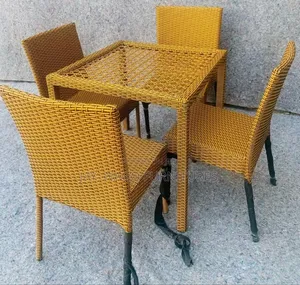 Photo - 4 Seater Plastic Table With Quality Chairs