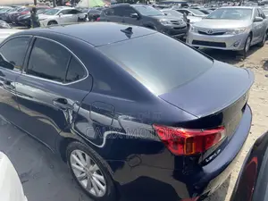 Lexus IS 2009 Blue