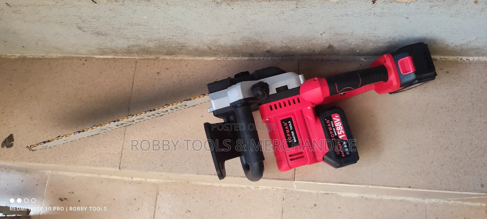 Battery Chain Saw 16" With 4 Batteries