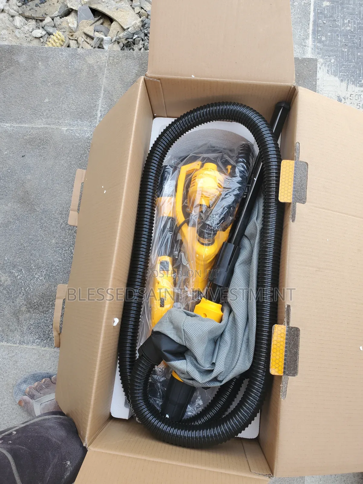Ingco Dry Wall Sander 1050watts