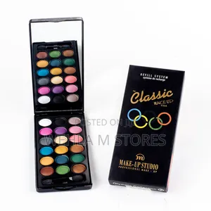 18-Pan Eyeshadow Palette