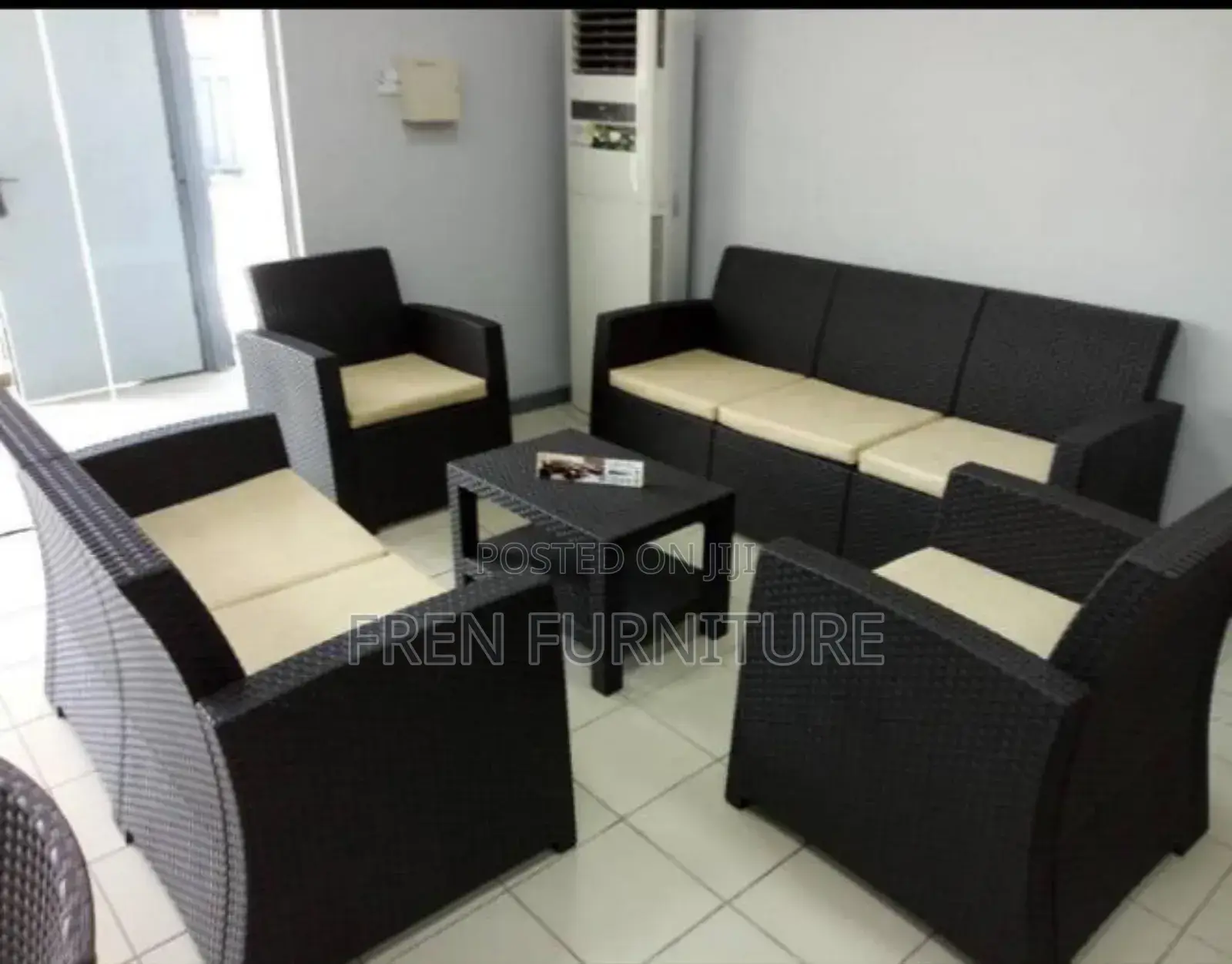 Quality Comfortable Rathan Chairs With Centre Table