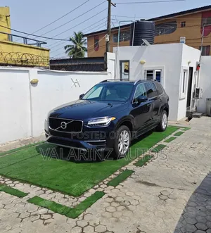 Volvo XC90 T6 First Edition AWD (2.0L 4cyl 8A) 2016 Blue