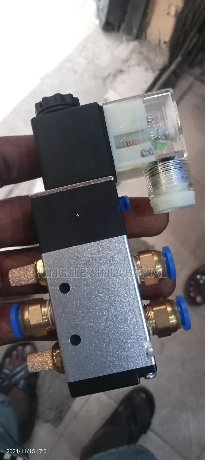 Solenoid Valve 4v210-08 24v