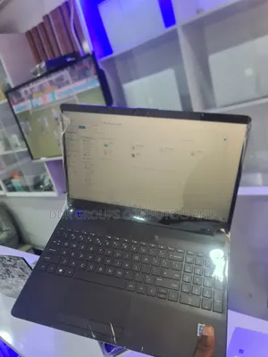 Laptop HP 15-F272wm 4GB Intel Pentium HDD+SSD 1T