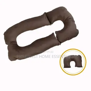 Deterchable Pregnancy Pillow in Carrier