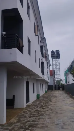 Photo - Furnished 18bdrm Block of Flats in Jakande for sale