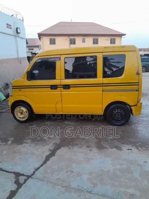 Suzuki Every 2010 Yellow