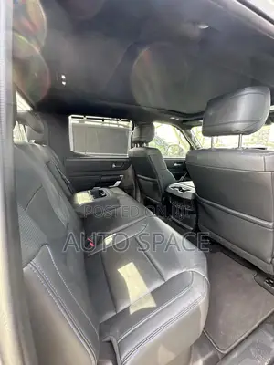 Toyota Tundra Platinum 2022 Silver