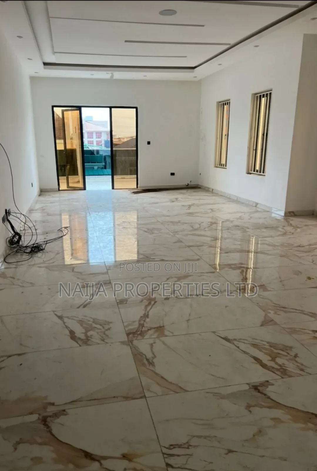 5bdrm Duplex in Lekki Phase 1 Right for sale