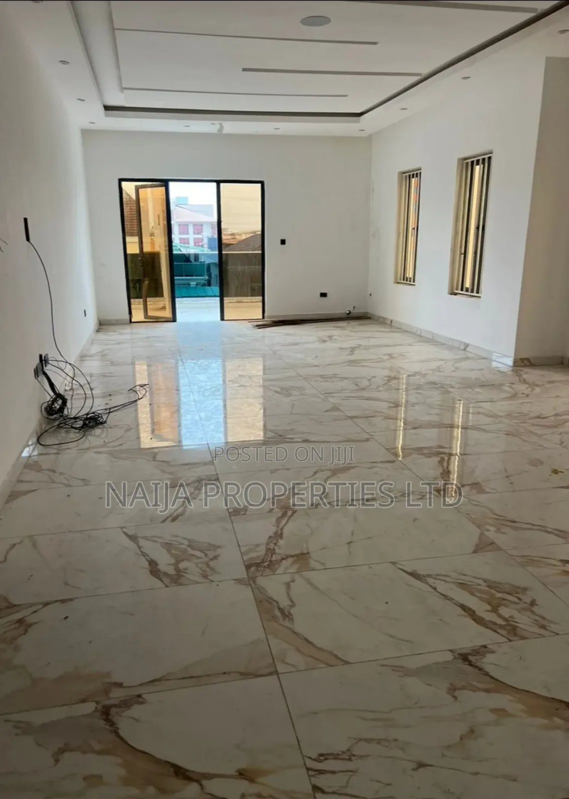 5bdrm Duplex in Lekki Phase 1 Right for sale