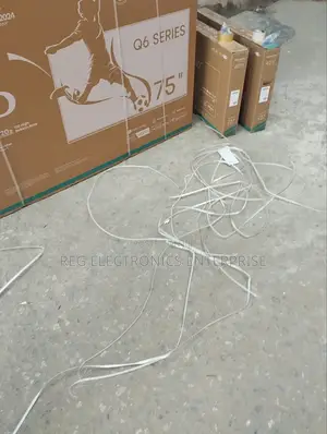 Hisense Smart 75"
