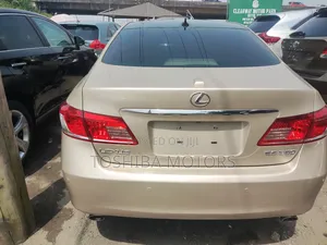 Lexus ES 350 2011 Gold
