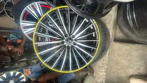 20rim Mercedes and Universal