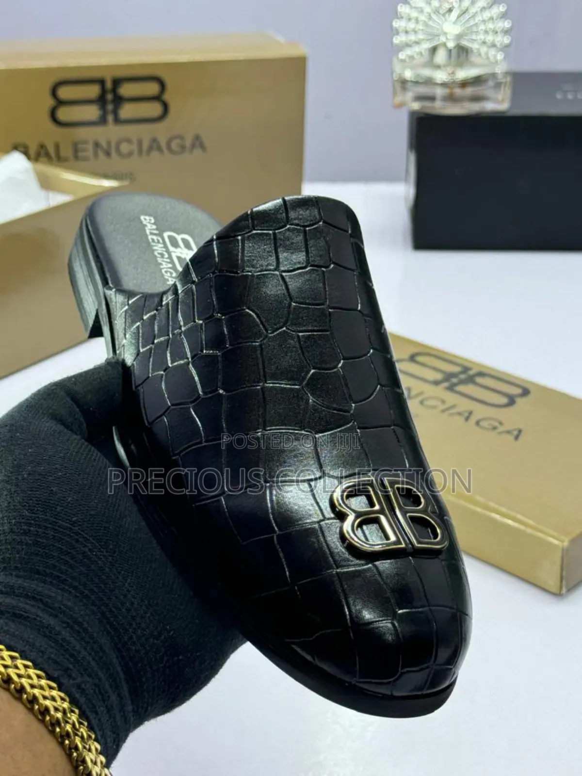 Top Quality Classic Leather Half Shoes