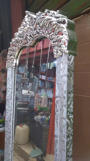 Royal Standing Mirror