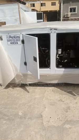 40kva Perkins Soundproof Diesel Generator 100% Copper Coil