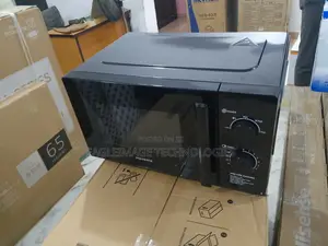 Effective Defrosting With Polystar 20L Microwave Oven