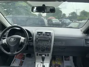 Toyota Corolla S 4dr Sedan (1.8L 4cyl 4A) 2011 Silver