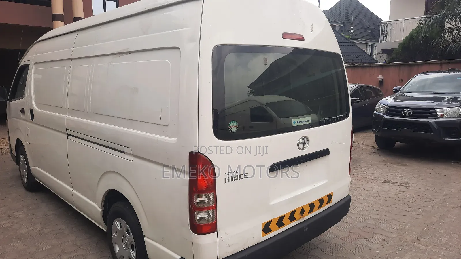 Toyota HiAce 2017 White