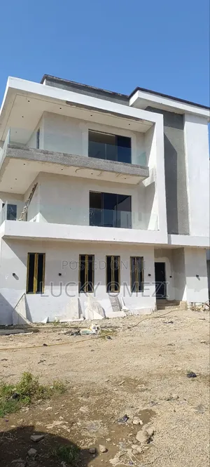 6 Bedrooms Fully Detached Duplex(Newly Built).