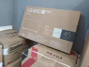 New 43" Smart TV ( LG ) 43uq70