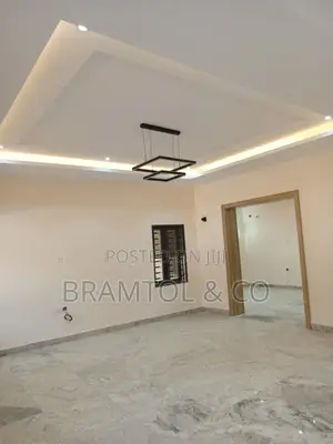 5bdrm Townhouse / Terrace in Wuye for rent