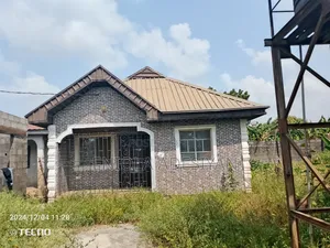 Furnished 3bdrm Bungalow in Offin Lewhoshu, Igbogbo for sale