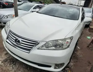Lexus ES 350 2011 White