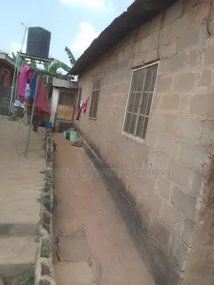 6bdrm House in Unity Estate, Ikorodu for sale