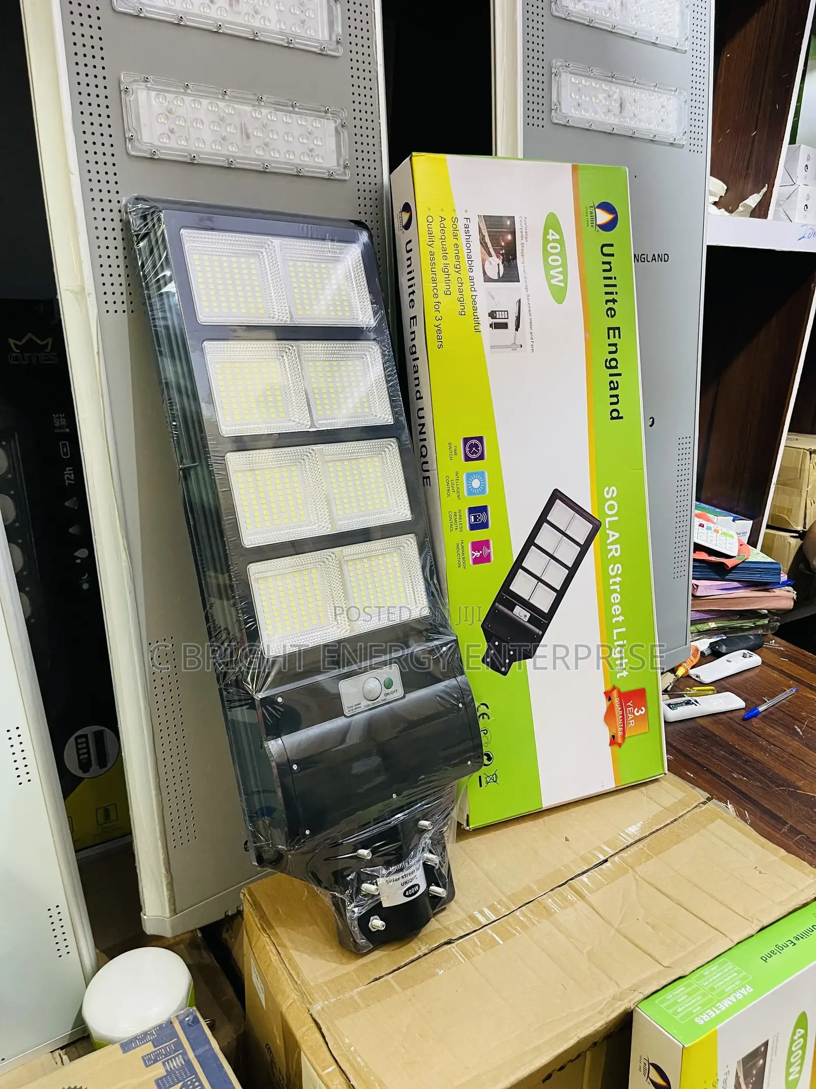 400watts SOLAR Street Light Is Very Much Available