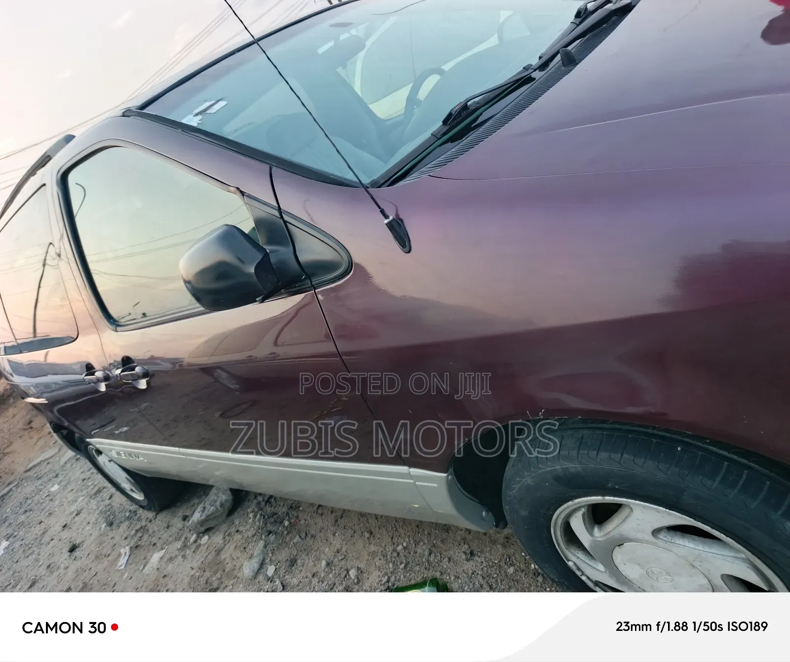 Toyota Sienna 2000 Red