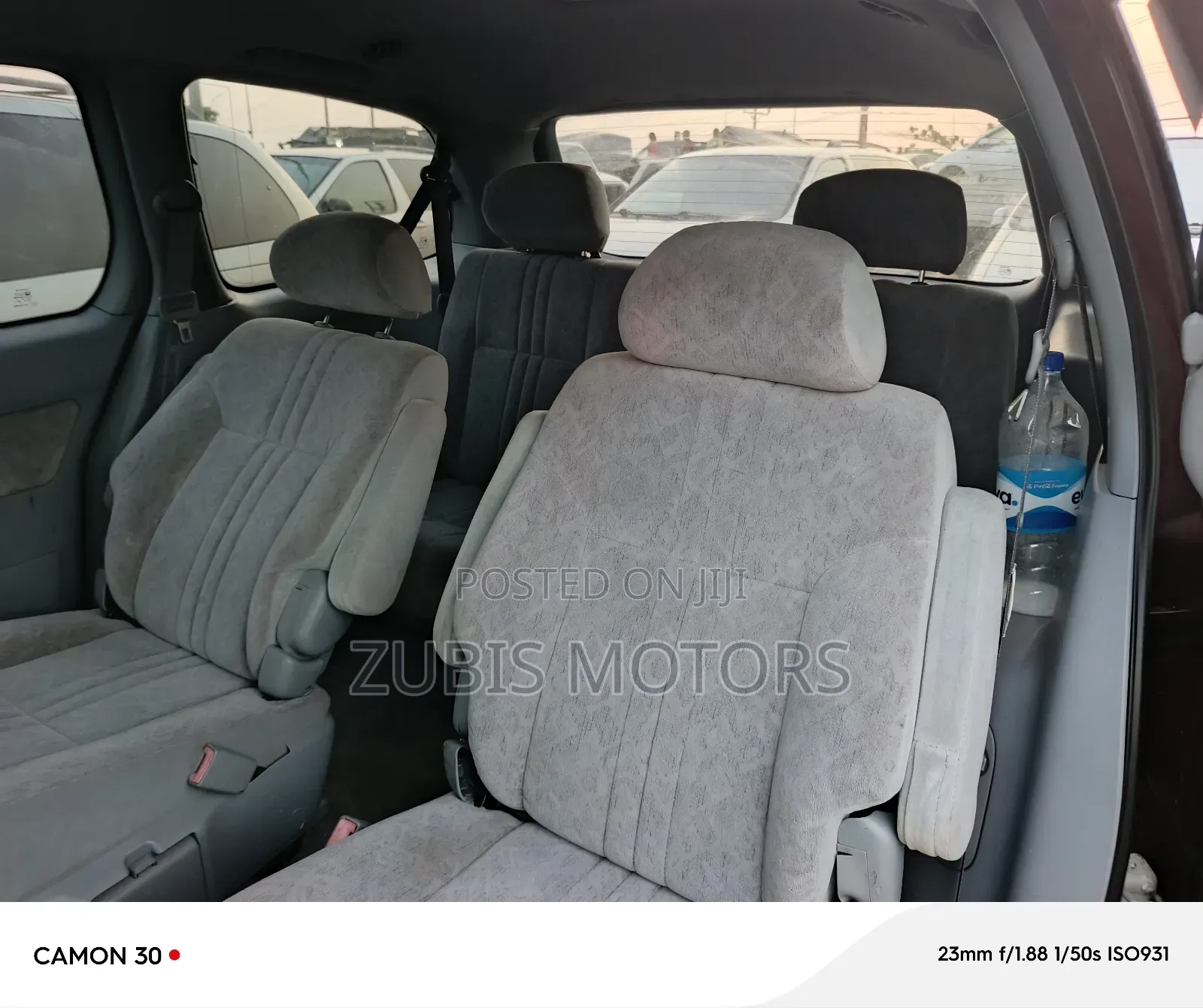 Toyota Sienna 2000 Red