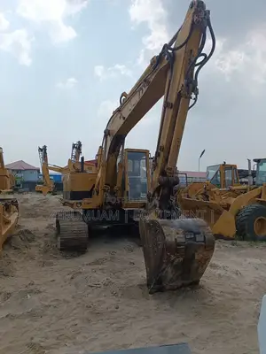 Excavator 225 Crawler, 80M Naira