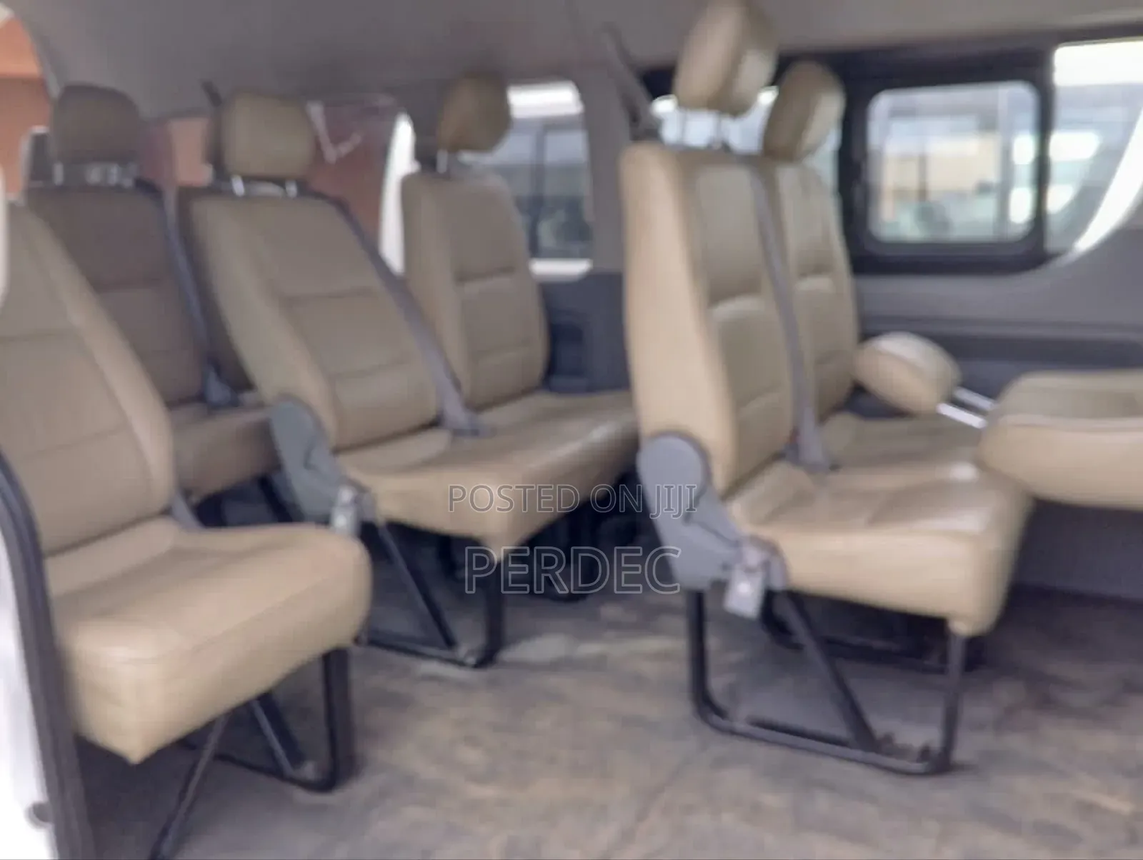 Toyota HiAce 2018 White