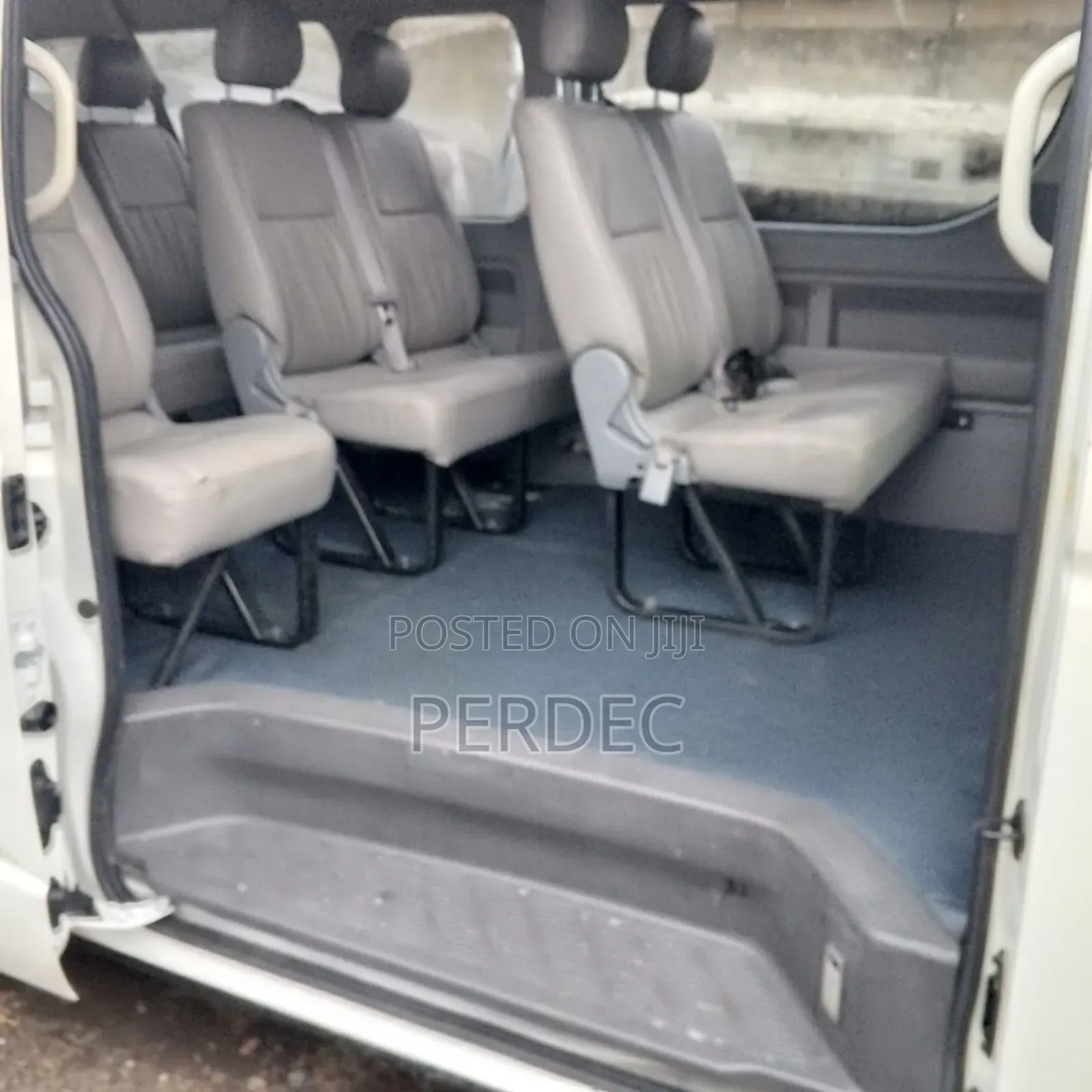 Toyota HiAce 2018 White