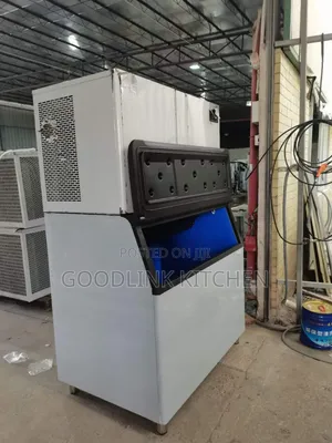 Heavy Duty Ice Cube Maker