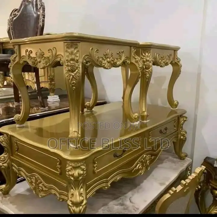 Royal Design Living Room Center Table and 2 Side Stool