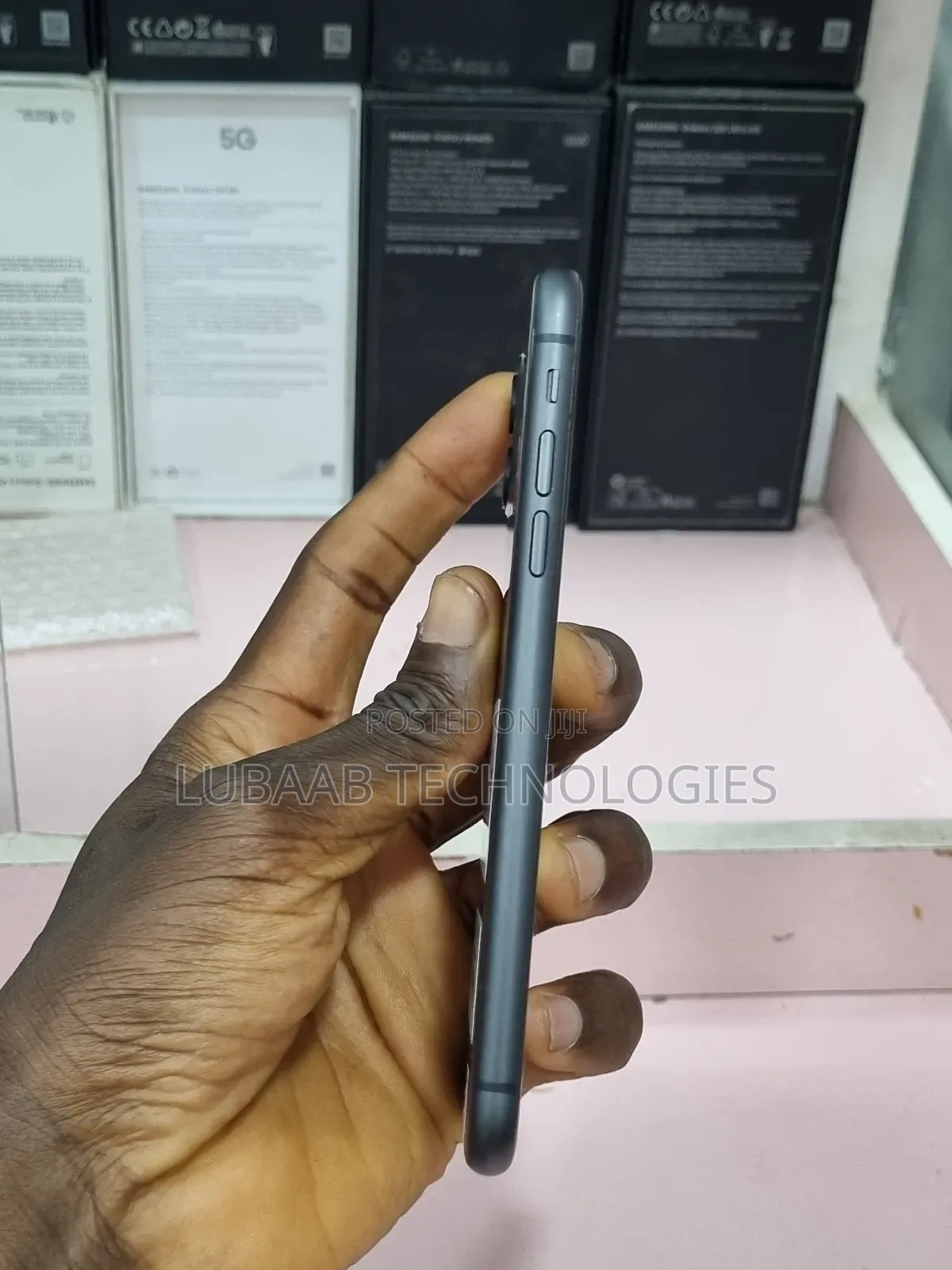 Apple iPhone 11 64 GB Black