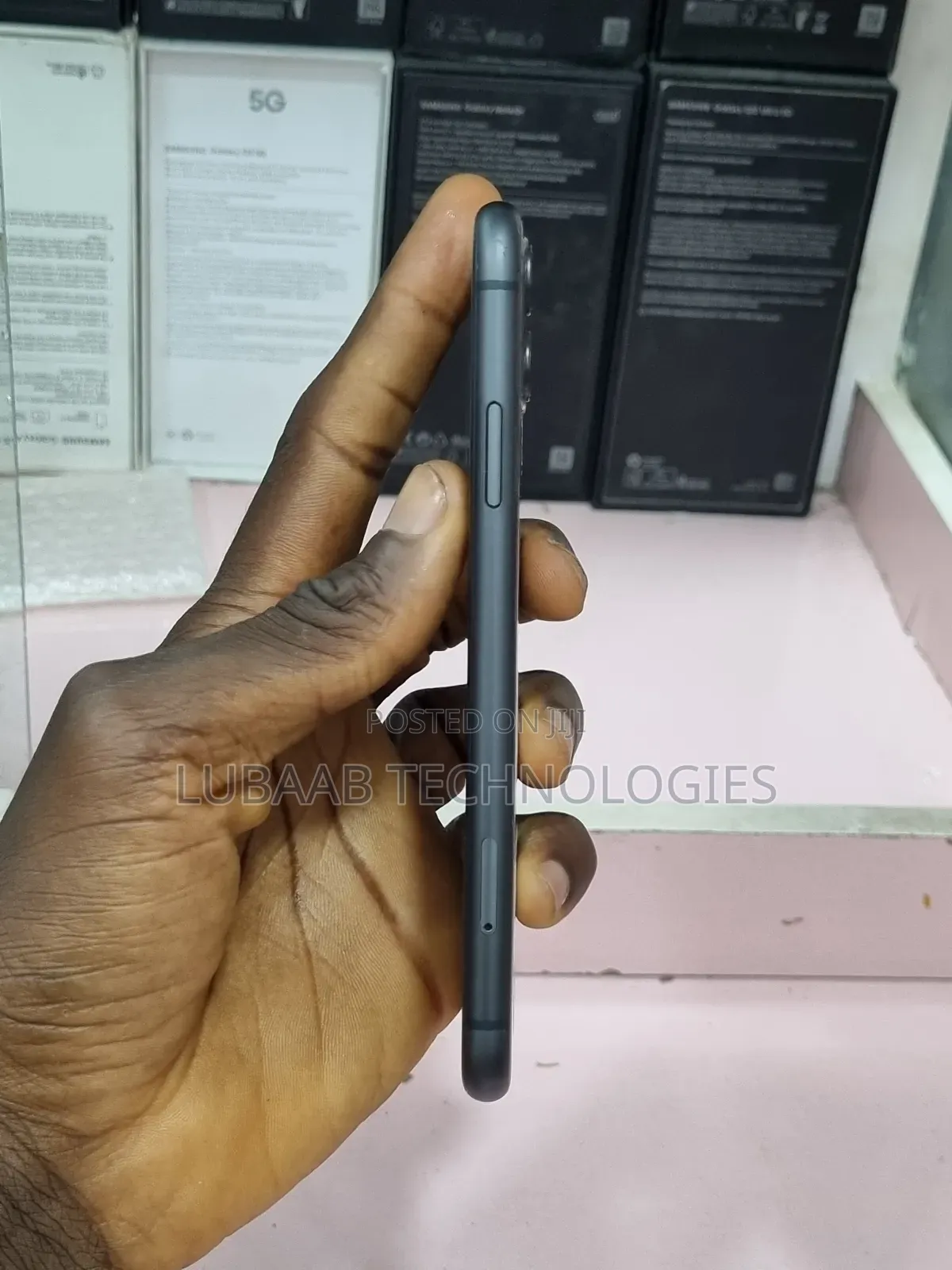 Apple iPhone 11 64 GB Black